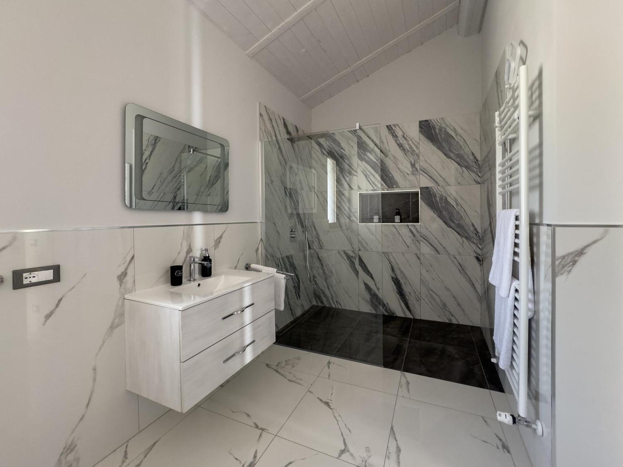 Roero Sunset Apartment Говоне Екстериор снимка