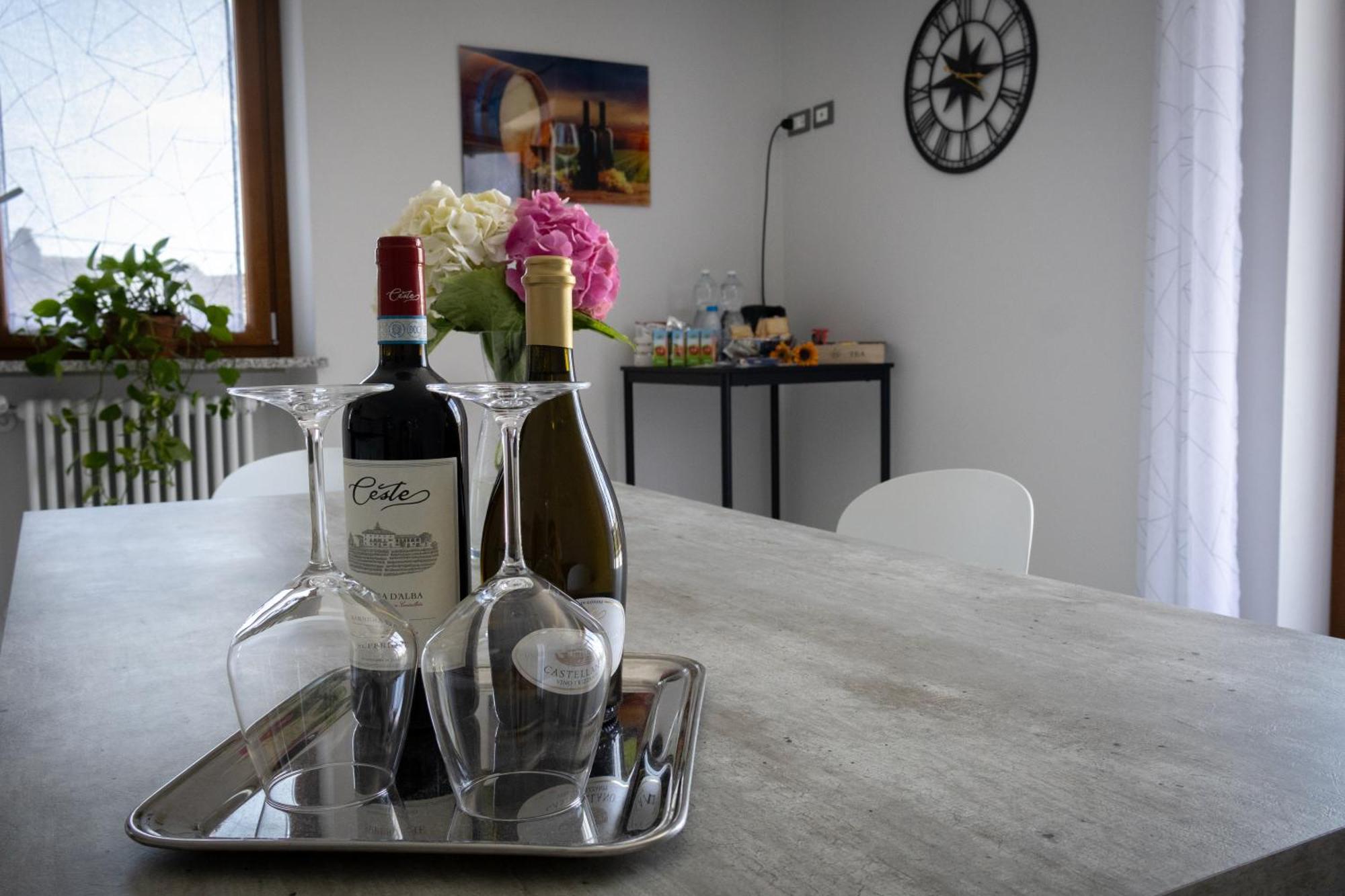 Roero Sunset Apartment Говоне Екстериор снимка